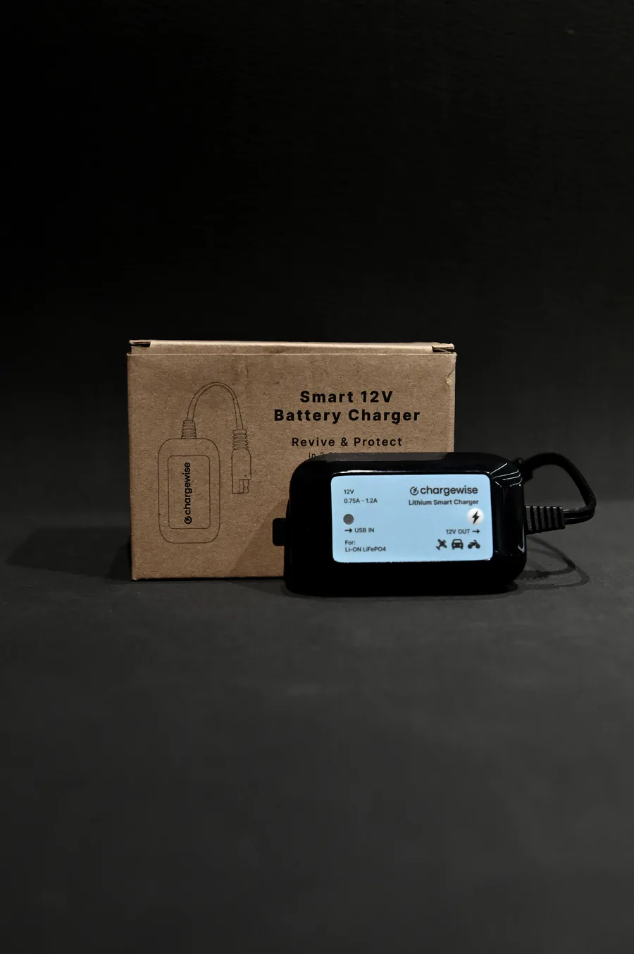 Lithium Smart Charger and its box